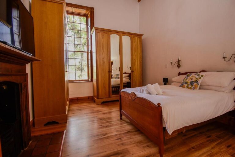 Heins Manor House photo