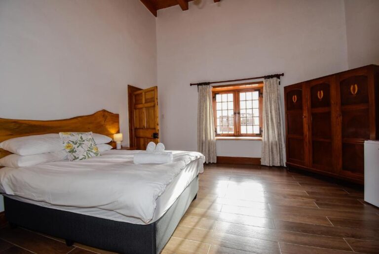 Heins Manor House photo