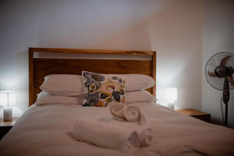 Heins Manor House photo
