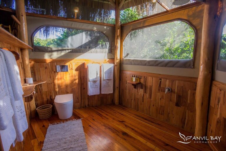 Anvil Bay Lodge photo