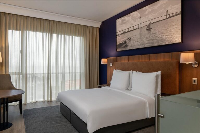 Radisson Blu Hotel photo