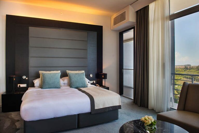 Radisson Blu Hotel photo