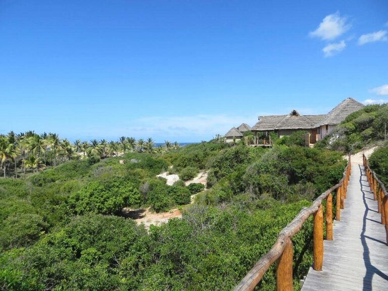 Travessia Beach Lodge photo